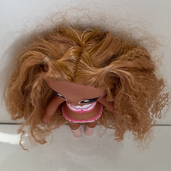 Na! Na! Na! Surprise Teens Slumber Party Fashion Doll 11” tall - Picture 2 of 14